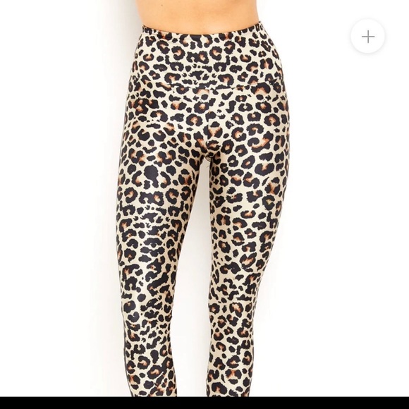 GoldSheep Crop leggings size Xs with a 20”inseam  excellent condition - Picture 8 of 10